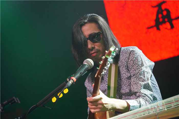 谢天笑唱谈见面会上海完美收官 不插电形式演出将成过去