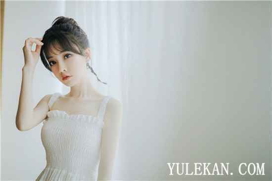 《Minimanimo》由谁演唱的?讲述了什么?