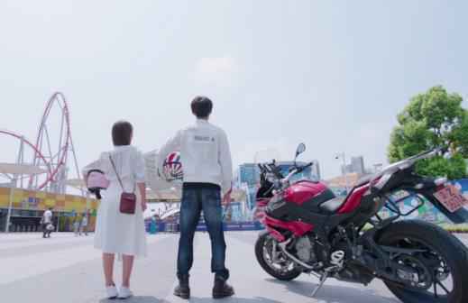 《热血狂篮》华阳球队新教练上任 “破坏”佟梦实邢菲约会