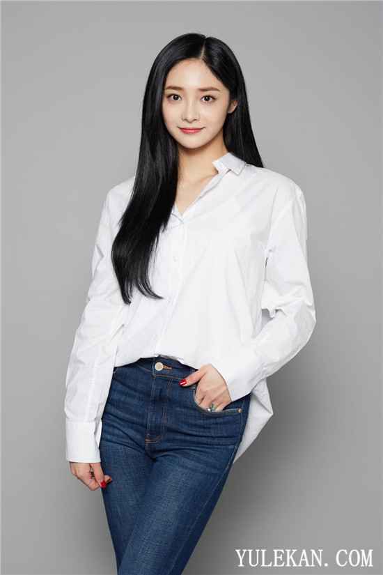 周洁琼受邀演唱中文版《黎明的编钟声》 温暖发声为爱加油