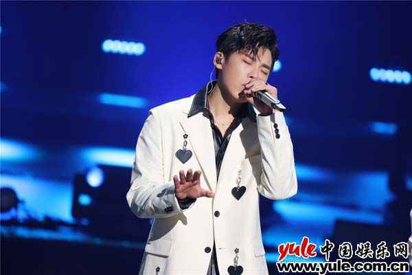 高嘉朗重返《天赐》 飞儿合唱《其实很爱你》现炸裂高音