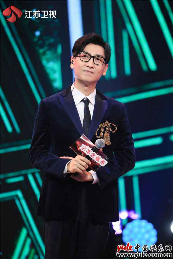 《蒙面唱将猜猜猜》年度盛典上半场阵容新鲜出炉 全能唱将绽放异彩