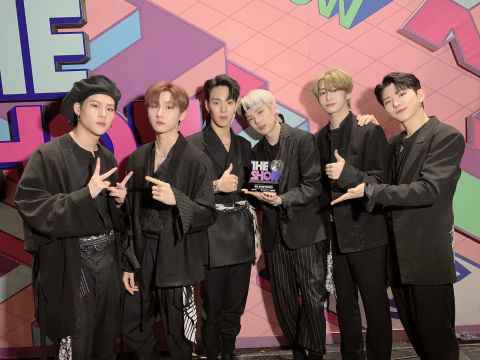 六人组 Monsta X 首次夺冠「我们即使跌倒、也一定会重新站起来！」