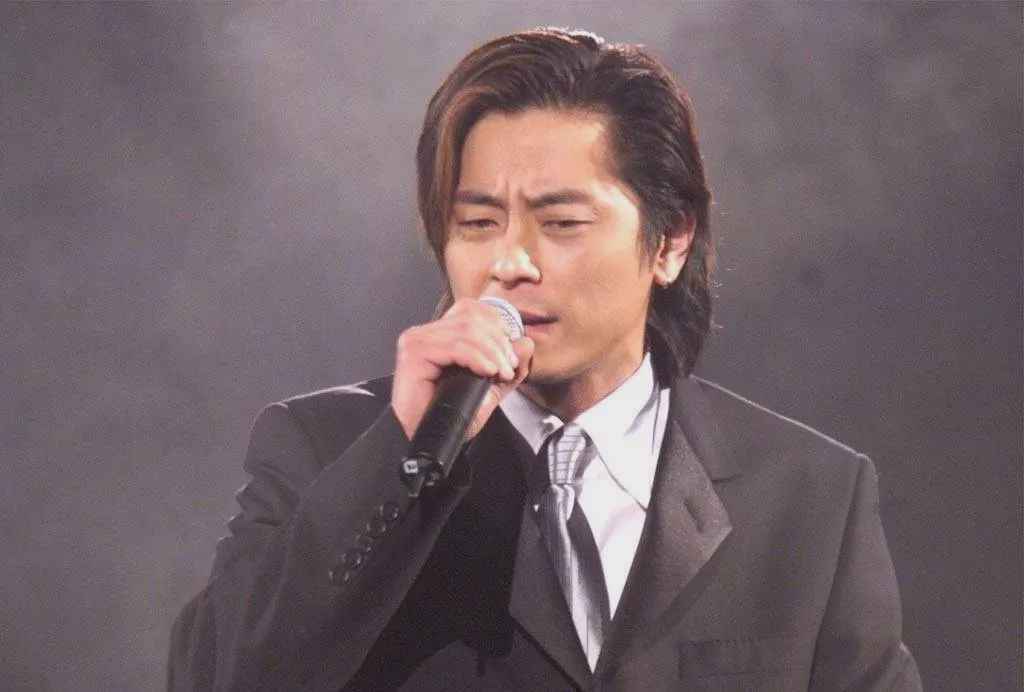 香港十大歌星红黑粉榜单,陈奕迅不在前五,谭咏麟垫底