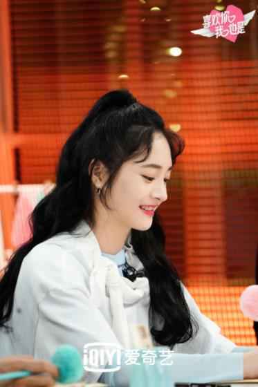 《喜欢你我也是》娜扎喜提“鱼友”于朦胧 “金鱼二人组”遭调侃