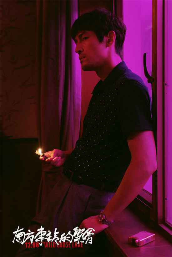 胡歌献声《南方车站的聚会》片尾曲