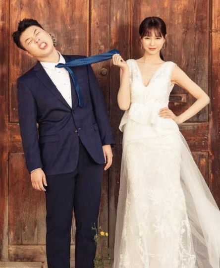 张杰做客《快本》，眼神都没离开谢娜，连何炅都“酸”了！