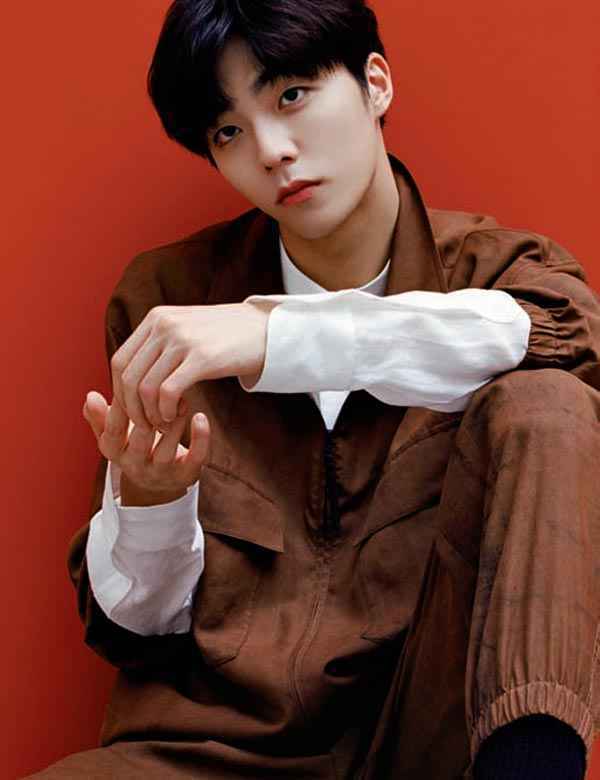 陈立农 | 格格不入的“新鲜人”