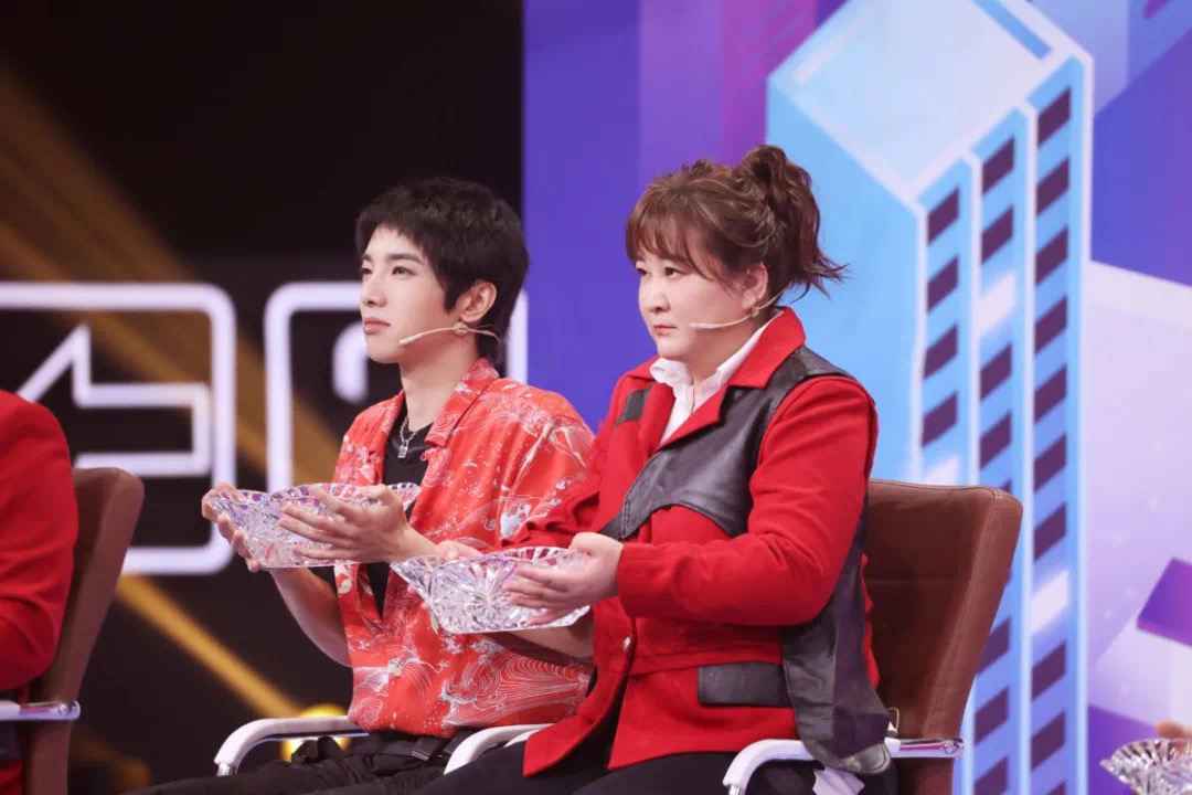 贾玲《王牌对王牌6》首播遭“众叛亲离” 2021电影综艺全面开花