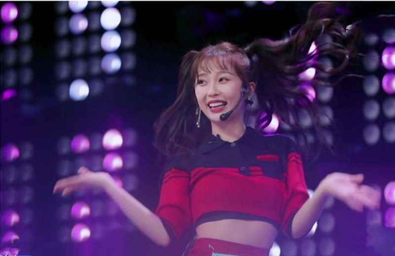 《青春有你2》疑似被人民日报批评，虞书欣再次成为热点人物