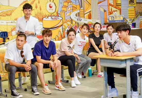 《青春同学会》王彦霖凭演技神助攻,中戏96班集体“重返二十岁”