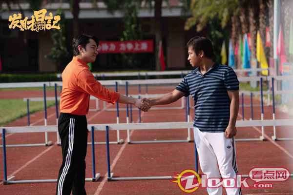 宋小宝圆梦《发财日记》众星打call 深漂“一家人”齐心养娃