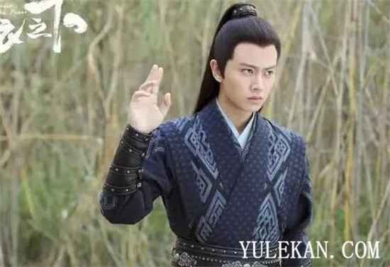 任嘉伦接了什么新代言？为什么品牌方频繁换人？