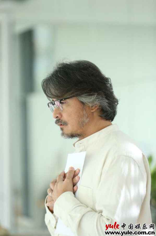 天后孙燕姿邀金钟视帝李铭顺跨刀演出新歌《余额》MV