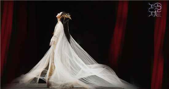 赵今麦《玲珑》热播 新副本开启变身神主打怪升级