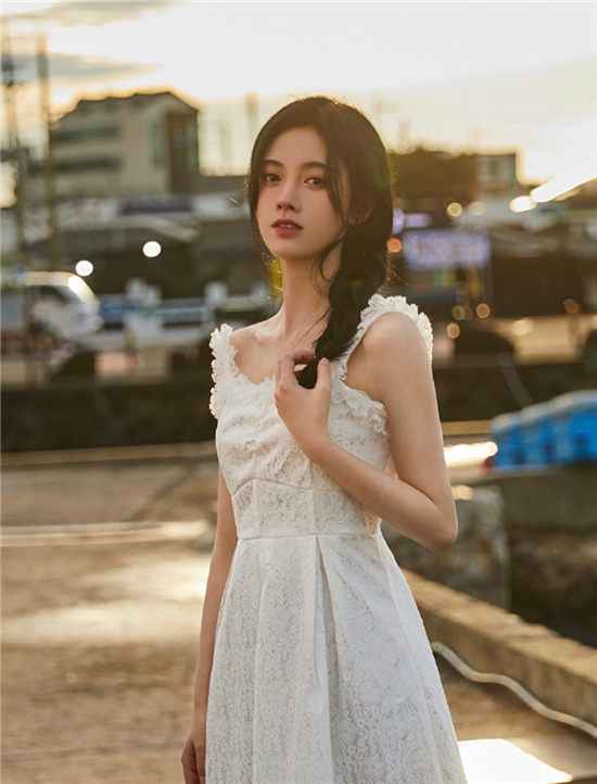 鞠婧祎《恋爱告急》11月8日上线,“鞠式”情歌带来怎样惊喜?