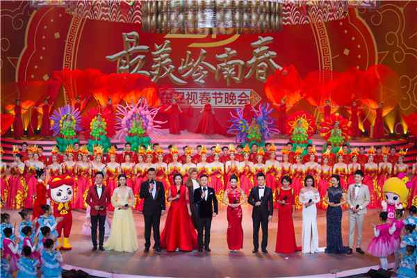 汪明荃、李克勤邀您过个粤味十足的新年