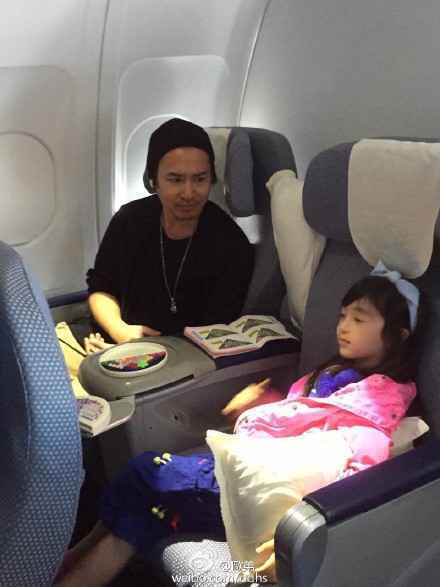 小公主遇上怪蜀黍 网友直呼欧弟放开夏天