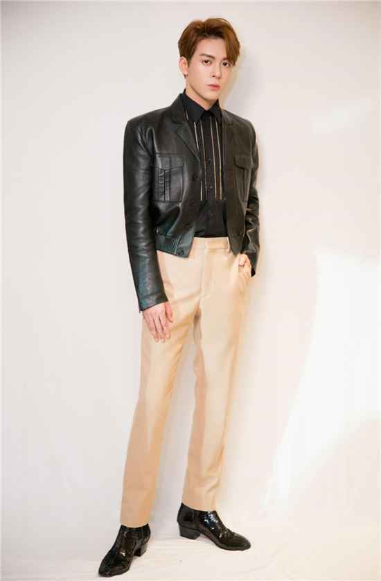 曾舜晞《let’s go crazy 小疯狂》新歌上线 晞式情歌直戳人心