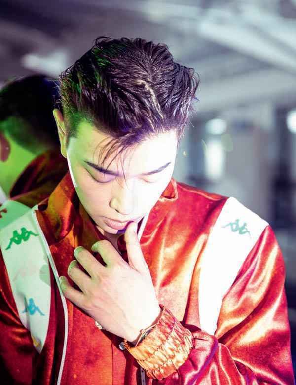 满舒克 | 我想写首歌叫《本人更帅》