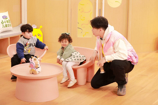 管栎进阶育儿达人？《爱上幼儿园6》袁成杰烧饼带娃超头大