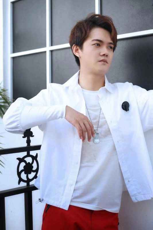 央视《开门大吉》 现场演绎《沙漠骆驼》