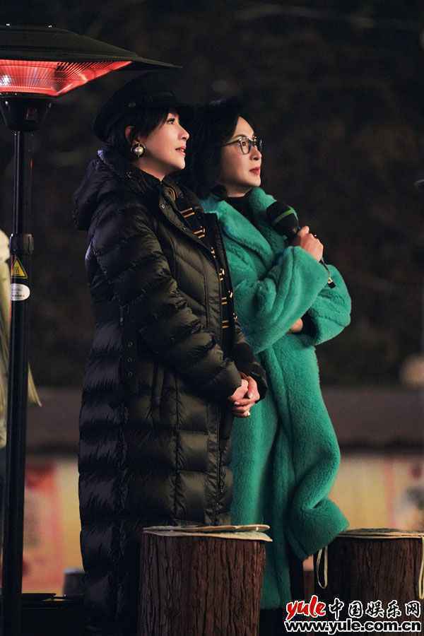 刘嘉玲惊喜助阵《追光吧！哥哥》 女神尽显率真一面现场笑个不停