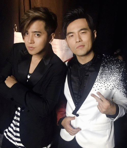 罗志祥周杰伦贴身合影 网友：想到Jolin