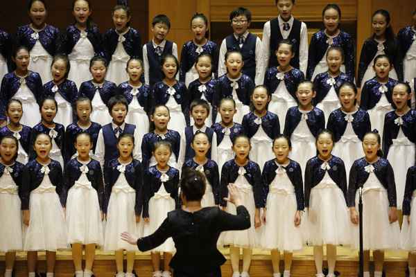 天使童声合唱团翻唱《 你好,李焕英》插曲《萱草花》 天籁治愈童声传递爱与温暖