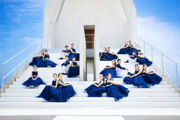 天使童声合唱团翻唱《 你好,李焕英》插曲《萱草花》 天籁治愈童声传递爱与温暖