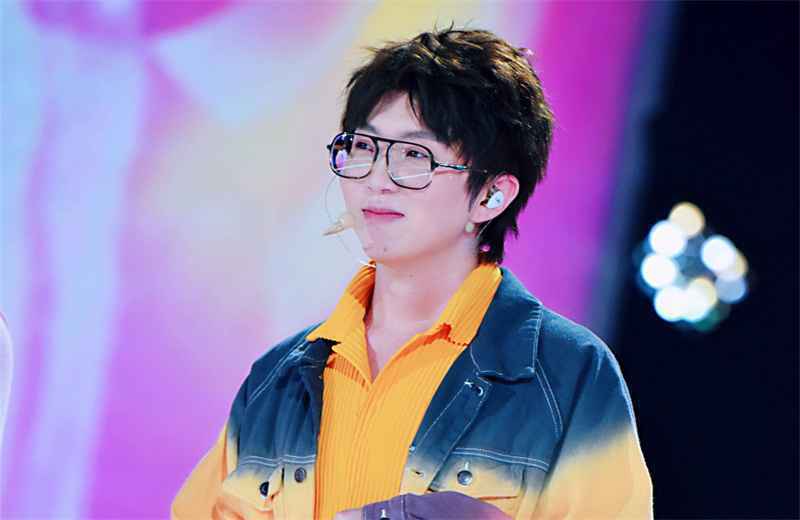 毛不易担任《创造营》导师，开场舞很勉强，他做导师真的适合吗？