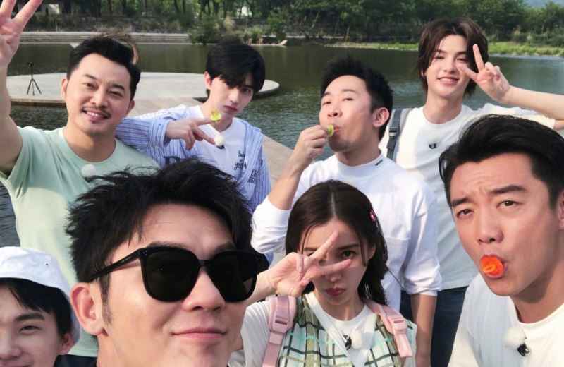 《奔跑吧》播出时间备受期待，将会强势接档《王牌对王牌》？