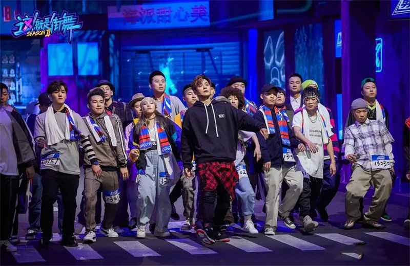 《这就是街舞》官宣海报看不清人脸，新任队长只能靠猜