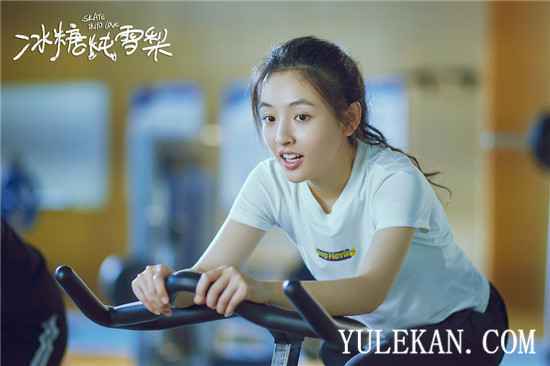 《冰糖炖雪梨》曝光片头曲《曙光》MV 吴倩、张新成“让梦想照进现实”