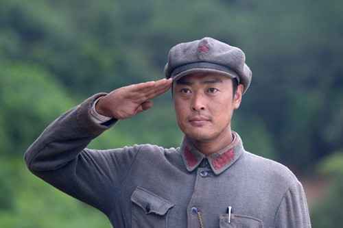 《我不是药神》主题曲MV温暖曝光 张杰张碧晨唱响希望之声