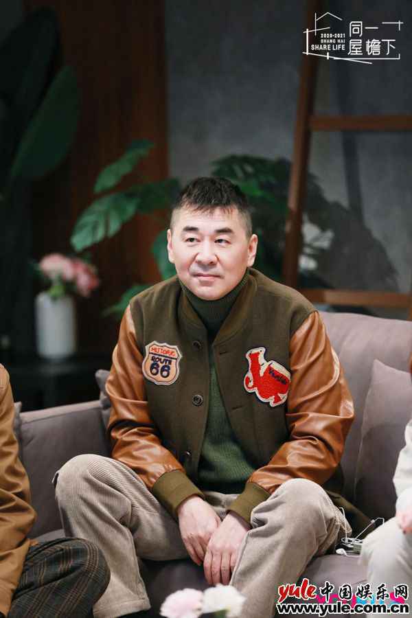 《同一屋檐下》濮小博严厉教学惹争议,邓紫棋谈十万小时定律