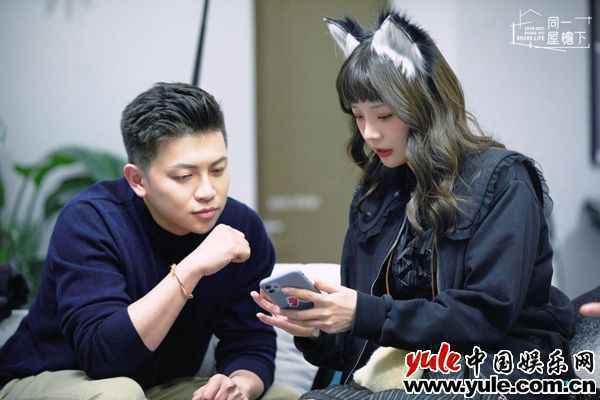 《同一屋檐下》濮小博严厉教学惹争议,邓紫棋谈十万小时定律