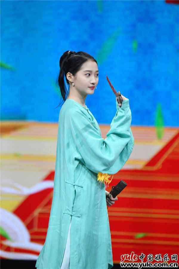 《王牌对王牌》章子怡带队踢馆 王牌家族遭遇演技大考验