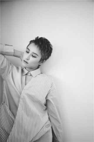 鬼马张敬轩遇上灵魂歌者杨千嬅 暖心合唱《可惜我是水瓶座》