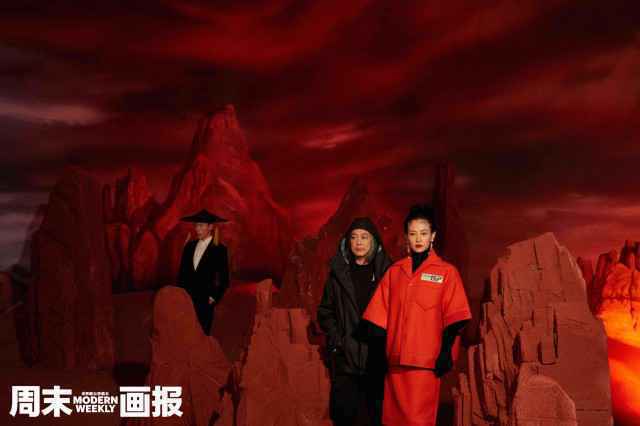 谭维维方言演绎《丑八怪》秀综艺感 美声版《赤裸裸》开口跪