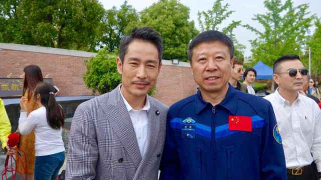 成泰燊《飞天英雄》热血开机 云端之上演绎英雄传奇