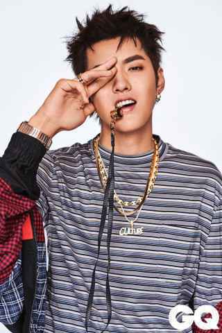 GALA穿女装献声开躁音乐节 主唱扔bra诠释自我与平等