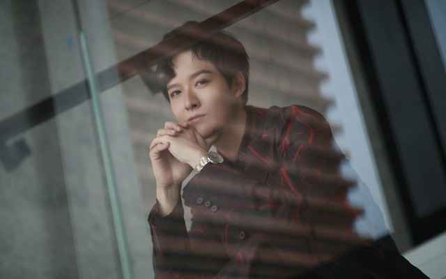 《天乩之白蛇传说》发布会 傅方俊酷帅亮相SWAG全场