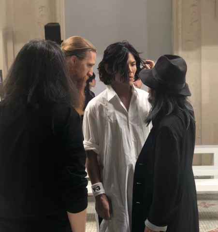 张惠春自家餐厅大摆生日趴 电音新歌狂飙高音秀唱功