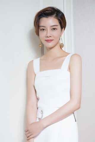 常颖《脱颖而出》新歌首发 “摇滚女王”展现超强实力