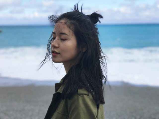 袁子芸出演新版《泡沫之夏》 师姐陈妍希来打 call