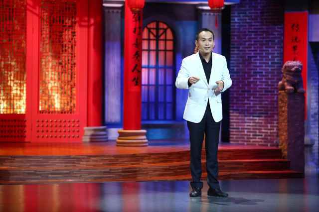 郭德纲化身渔夫“金灿熊”，《相声有新人》九强争夺陷最终决战！