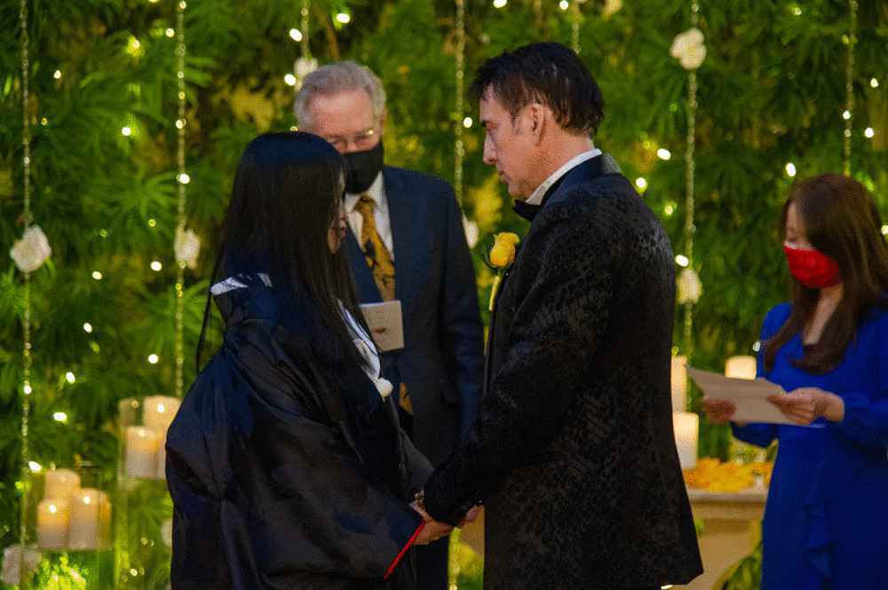 尼古拉斯·凯奇婚礼曝光！5度结婚迎娶小30岁女友 前妻送祝福