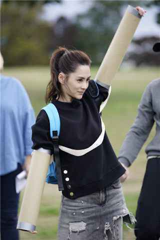 钟欣潼《爸妈学前班》变身“见习妈妈” 首期虐狗狂秀恩爱