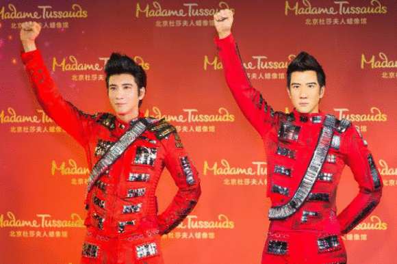 王力宏蜡像入驻杜莎“音乐超人”归来